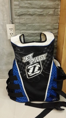ขาย เสื้อ ชูชีพ Jet Pilot ใหม่ๆ 099-5365355