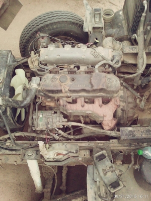 isuzu  เครื่อง 110 นอก เกียร์ ล็อกกี้ 6 เกียร์ ไม่มีสะโลแอร์เย็น สภาพสวย เอกสารครบมีทะเบียน