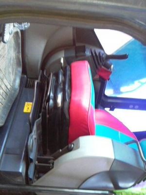 ขายรถขุดแบ็คโค KOBELCO200-8 YN11 สภาพสวย ทำงานน้อยหมื่นชม. ช่วงล่างดี บูมสวยเดิม เอกสารอริยะ พร้อมลงลุยงาน