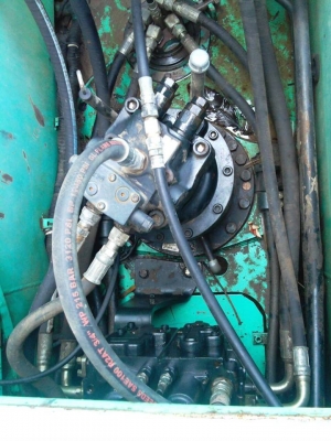 ขายรถขุดแบ็คโค KOBELCO200-8 YN11 สภาพสวย ทำงานน้อยหมื่นชม. ช่วงล่างดี บูมสวยเดิม เอกสารอริยะ พร้อมลงลุยงาน