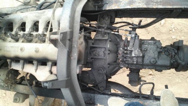 ISUZU   10 ล้อ  เพลาเดียวร้อคกี้ ขาย 450,000