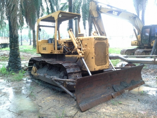 ขายรถแทรคเตอร์ CAT D4D ตีนตะขาบ ราคา 300000
