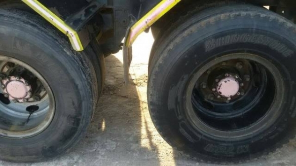 ขายลูกพ่วง สามเพลาแท้ กระบะเนียมคอกเกษตรดั๊ม