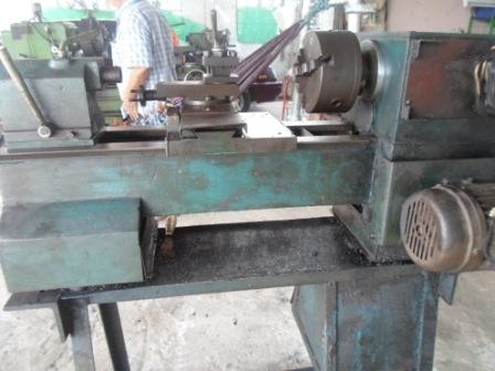 แท่นกลึงเล็ก 3 ฟุต เกียร์บล็อก สภาพสวย ๆ 33,000