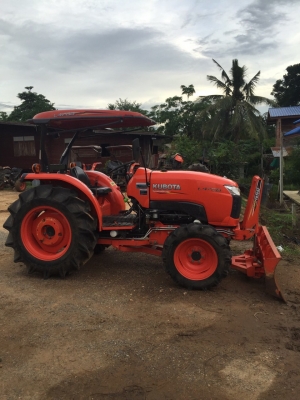 คูโบต้าL4708พร้อมดันหน้า ชั่วโมงใช้งาน361แท้ สภาพสวยมากคับ ราคา445,000บาท