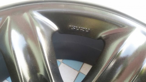 ขายล้อแม็ก isuzu เล็บเหยี่ยว 16"×7" et7.5 6 รู 139.7 ทำสีใหม่ สีดำด้าน ไม่มีซ่อม ไม่คด ไม่ดุ้ง ขายทั้งชุด 11,900 บาทพร้อมเปลี่ยนถ่วงครับ สนใจติดต่อเล็กคลองสามครับ 081-3747940 ขายล้อแม็ก isuzu เล็บเหยี่ยว 16"×7" et7.5 6 รู 139.7 ทำสีใหม่ สีดำด้าน ไม่มีซ่อม ไม่คด ไม่ดุ้ง ขายทั้งชุด 11,900 บาทพร้อมเปลี่ยนถ่วงครับ สนใจติดต่อเล็กคลองสามครับ 081-3747940