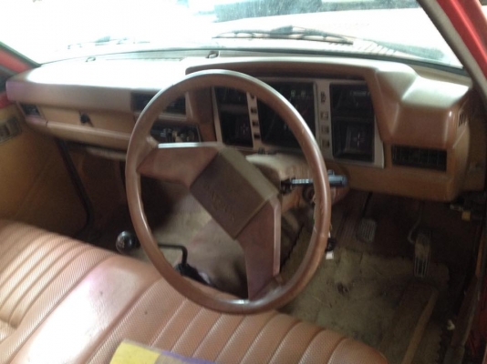 ขายdatsun720ช่วงสั้นเดิมๆทะเบียนโอน