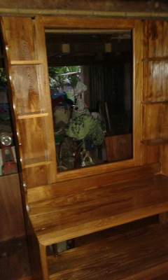 โต๊ะเครื่องแป้งไม้สัก