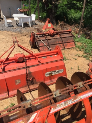 ขายอุปกรณ์ต่อพ่วงมือสองเช่น โรตารี่,ผานพรวน5,6,7 ,ผานบุก3,4 และอื่นๆอีกหลายอย่างคับ