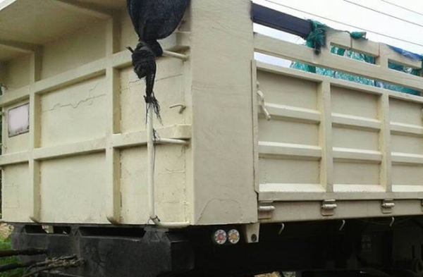 **320,000 บ.ต่อรอง /// หางเซมิดั้ม2เพลา 7.50ม. ช.ทวี เล่มทะเบียน **ขาย หางเซมิดั้ม CTV. 7.50ม. 2เพลา สภาพสวย พร้อมใช้งาน ราคาเบา หางพ่วงดั้ม/เซมิดั้ม CTV.ขอนแก่น ช.ทวี แบบรุ่น CTV412SD-750 ปี37/91 ขนาดยาว 7.50ม. ช่วงล่างเดิม แน่น คัสซีดี สวย ไม่ปะไม่ผุ คร