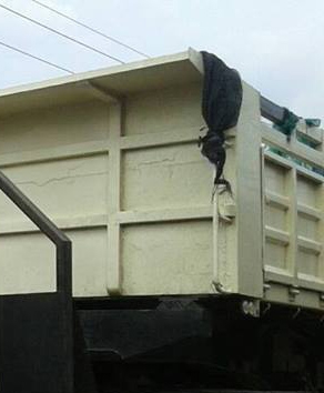 **320,000 บ.ต่อรอง /// หางเซมิดั้ม2เพลา 7.50ม. ช.ทวี เล่มทะเบียน **ขาย หางเซมิดั้ม CTV. 7.50ม. 2เพลา สภาพสวย พร้อมใช้งาน ราคาเบา หางพ่วงดั้ม/เซมิดั้ม CTV.ขอนแก่น ช.ทวี แบบรุ่น CTV412SD-750 ปี37/91 ขนาดยาว 7.50ม. ช่วงล่างเดิม แน่น คัสซีดี สวย ไม่ปะไม่ผุ คร