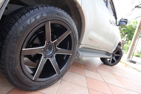 ล้อ Advanti Robona ขอบ20X9.5 6H139.7 วงละ 7,500 บาท