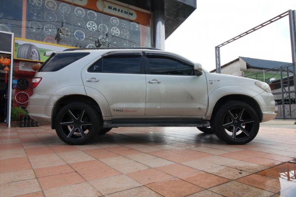 ล้อ Advanti Robona ขอบ20X9.5 6H139.7 วงละ 7,500 บาท