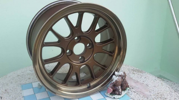 ขายล้อแม็กมือ2 bf1 15"&times;8" et20 4 รู 100 งาน k.speed สีน้ำตาลขอบชา ทำสีขอบชามาใหม่ สีน้ำตาลเดิมจากโรงงาน ไม่มีซ่อม ไม่คด ไม่ดุ้ง ขายทั้งชุด 7,800 บาทพร้อมเปลี่ยนถ่วงครับ สนใจติดต่อเล็กคลองสามครับ 081-3747940