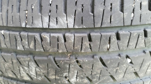 ขายยางอะไหล่รถ ขอบ 20 นิ้ว 4 เส้น(สภาพดี)