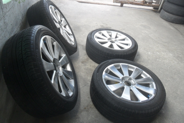 ล้อแม็ก19นิ้ว5รู114 พร้อมยาง สวยๆ 4 ล้อ ลดราคาเหลือ 8500 บาท