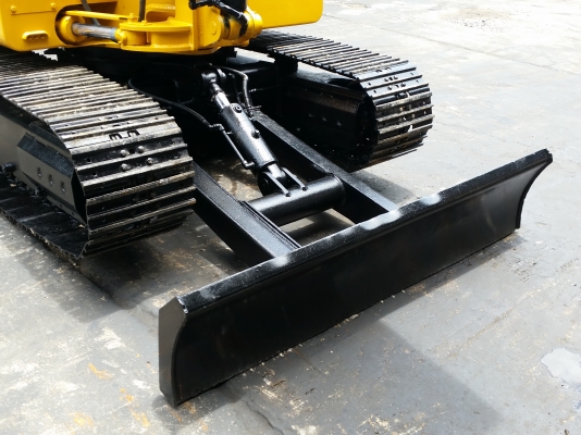 ขาย รถขุด MITSUBISHI  รุ่น ME45 มือสองญี่ปุ่น แทร็กเหล็กสวย สลักแน่น มีหัวเก๋ง ทำงานไว ปั้มนิ้ว คอนโทรลนำ้มัน สวย พร้อมใช้งาน ทำสี CAT รุ่นใหม่  มือถือ/LINE ID : 0818753444