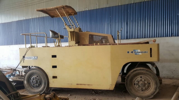 ขายรถบดล้อยาง 9 ล้อ KAWASAKI KR20D เครื่องดี ระบบปั้มน้ำใช้งานได้ปกติ เอกสารสัญญาซื้อขาย