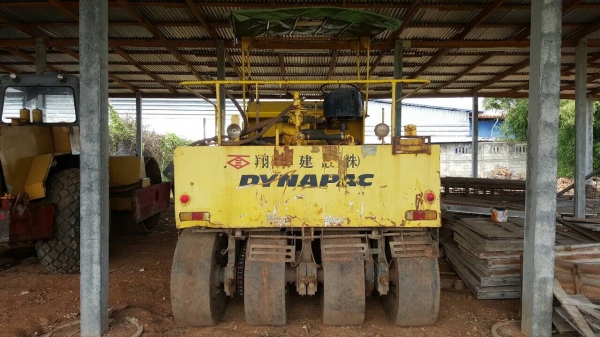 ขายรถบดล้อยาง 7 ล้อ DYNAPAC WR20W รถใช้งานได้ปกติ เครื่องดี ระบบปั้มน้ำครบ เอกสารใบอินวอยซ์