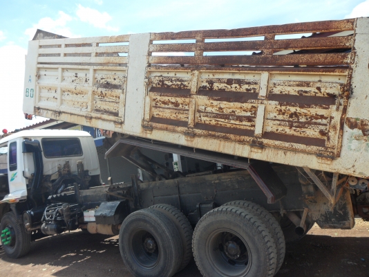 เด๊กก้ายูโรทู270   ปี 47 เครื่องเดิม เกียร์เดิม((สภาพพร้อมใช้งาน