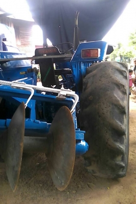 ขายรถไถ FORD 6610 เสื้อลาย สภาพพร้อมใช้งาน สนใจโทร 090-8588220คุณนะ 093-3258446คุณบิว หรือเข้าดูสินค้าอื่นๆได้ที่ www.truck.in.th/498 หรือเพจFacebook ณรงค์ ซื้อขายรถมือสอง (เว็บไซต์ส่วนตัว) หรือFacebook ตลาดรถมือสอง คุณนะ