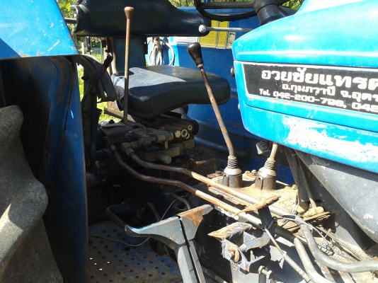 ขาย ฟอร์ด6610 สองเพลาเสื้อลาย คาราโล่ ปั๊มกลมไอดีโต