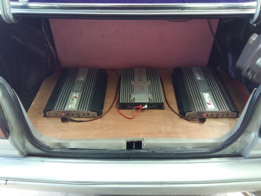 ขายรถเก๋งโตโยต้า ตู้เย็น เครื่องเสียงเต็ม พาวเว่อห้าตัว ล้อแม็ก ยางดี ขายรถเก๋งโตโยต้า ตู้เย็น เครื่องเสียงเต็ม พาวเว่อห้าตัว ล้อแม็ก ยางดี