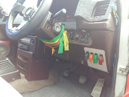 ขายรถเก๋งโตโยต้า ตู้เย็น เครื่องเสียงเต็ม พาวเว่อห้าตัว ล้อแม็ก ยางดี ขายรถเก๋งโตโยต้า ตู้เย็น เครื่องเสียงเต็ม พาวเว่อห้าตัว ล้อแม็ก ยางดี