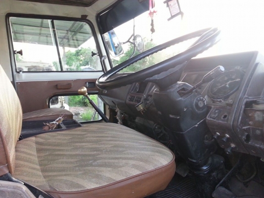 ขายเทรลเลอร์ 168แรง เครื่องดีแคชซีสวย มีบันไดไฮดรอลิก สภาพสวยพร้อมใช้งาน เอกสารพร้อมโอน สนใจโทร 090-8588220คุณนะ 093-3258446คุณบิว หรือเข้าดูสินค้าอื่นๆได้ที่ www.truck.in.th/498 หรือเพจFacebook ณรงค์ ซื้อขายรถมือสอง (เว็บไซต์ส่วนตัว) หรือFacebook ตลาดรถม