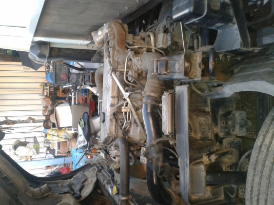 ขายหกล้อ ISUZU NQR 175 แรง **EURO 2 **  ปี 52 ยาว 5.50 เมตร แอร์เทอร์โบพวงมาลัยพาเวอร์ ยางเรเดียล