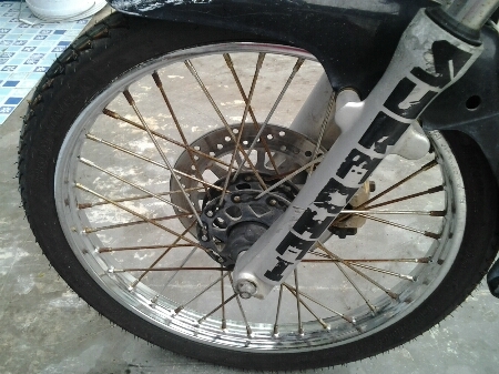 ขายมอไซค์ Yamaha รุ่น120cc. รถสตาร์ทไม่ติด ต้องเอาไปซ่อมต่อ รถมีเล่มทะเบียนแต่ไม่มีชุดโอน ขายถูกๆตามสภาพ ขายมอไซค์ Yamaha รุ่น120cc. รถสตาร์ทไม่ติด ต้องเอาไปซ่อมต่อ รถมีเล่มทะเบียนแต่ไม่มีชุดโอน ขายถูกๆตามสภาพ