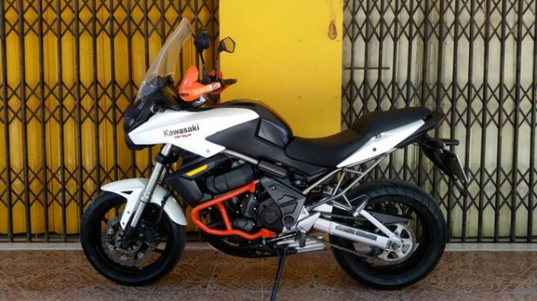 ขาย versys 650 ABS ปี 2011 ทะเบียนแท้ 168,000 บาท