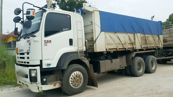 Isuzu  fxz 360 ขายกลางอากาสไป จ.ลำปางเจ้าคะ