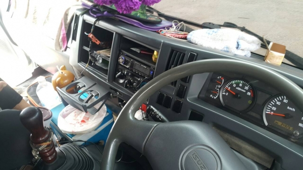 Isuzu  fxz 360 ขายกลางอากาสไป จ.ลำปางเจ้าคะ