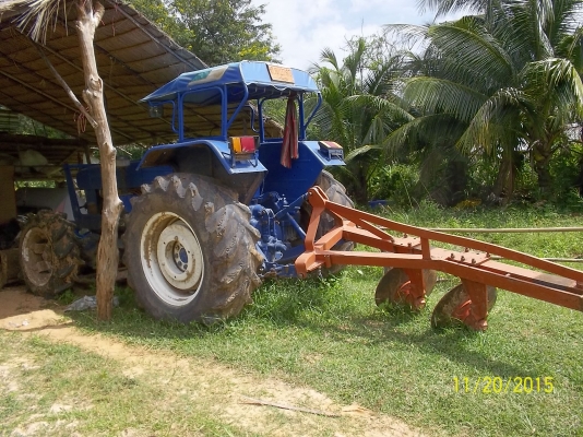 ขายไถฟอร์ด 6600   T3    ขับเคลื่อน 4x4  เอกสารทะเบียนพร้อมโอน