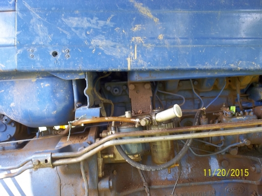 ขายไถฟอร์ด 6600   T3    ขับเคลื่อน 4x4  เอกสารทะเบียนพร้อมโอน