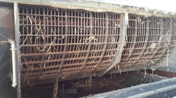 ขายรถเกี่ยว DC68G สภาพพร้อมใช้งาน เครื่องปั้มดี เอกสารเล่มทะเบียนพร้อมโอน