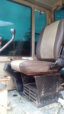 ขายรถเเบ็คโฮ  pc 60-5  ตัวเดินรุ่น  6