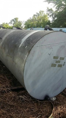 ถังน้ำมัน รอทำสี สวยกิ้ง ไม่มีที่ติ ขนาด 15000 ลิตร สภาพดีมากถึงมากที่สุด มาชมที่ร้านวินิตร ลาดหลุมแก้วได้เลยครับ ถังน้ำมัน รอทำสี สวยกิ้ง ไม่มีที่ติ ขนาด 15000 ลิตร สภาพดีมากถึงมากที่สุด มาชมที่ร้านวินิตร ลาดหลุมแก้วได้เลยครับ