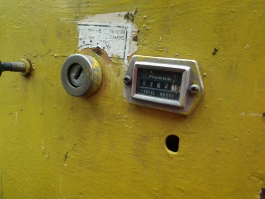 ขายรถตักล้อยาง KOMATSU SK04 เก่านอก