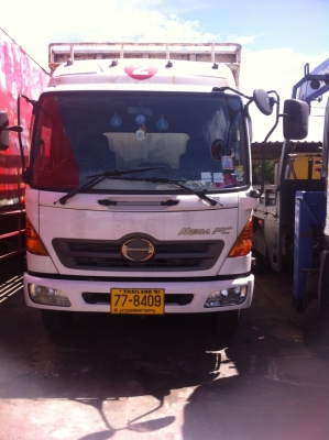 ต้องการขายรถ6ล้อมีคอกเครื่องดี165แรงสภาพพร้อมใช้ปี51สนใจติดต่อด่วน