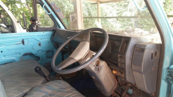 หกล้อ อีซุซุ NKR88ปี37ช่วงสั้น3.20ส สภาพพร้อมใช้งาน ทะเบียนพร้อมโอน