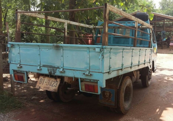 หกล้อ อีซุซุ NKR88ปี37ช่วงสั้น3.20ส สภาพพร้อมใช้งาน ทะเบียนพร้อมโอน