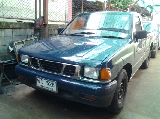 ISUZU   TFR   ตอนเดียว  ปี95  เครื่องดีเซล 2500 พวงมาลัยเพวาเวอร์ แอร์เย็น คลัทซีสวย ภาษี่ไม่ขาดพร้อมโอน