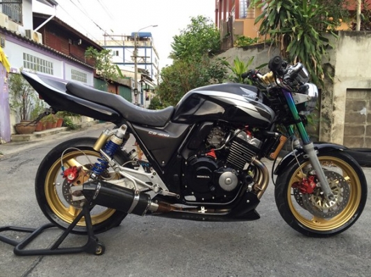 CB 400 ปี95 แต่งแน่นๆ สพม 69,500 บาท รับซื้อขายแลกเปลี่ยนคับ