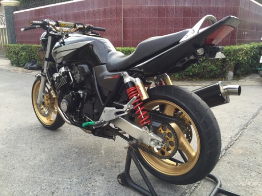 CB 400 เทค3 ปี 04 สพม 99,500 บาท รับซื้อขายแลกเปลี่ยนคับ