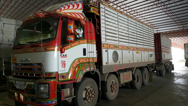 ขายรถพ่วง 22 ล้อ แม่.ลูก กระบะเหล็กคอกเกษตรดั้ม อู่.ฮวดการช่าง ISUZU 360 ปี.52 รถสวย ยางเต็ม ราคา.2550000 ต่อรอง จัดแนนซ์ได้ สนใจรีบโทรจองด่วน