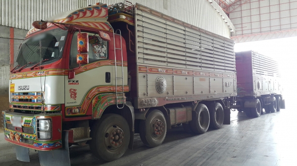 ขายรถพ่วง 22 ล้อ แม่.ลูก กระบะเหล็กคอกเกษตรดั้ม อู่.ฮวดการช่าง ISUZU 360 ปี.52 รถสวย ยางเต็ม ราคา.2550000 ต่อรอง จัดแนนซ์ได้ สนใจรีบโทรจองด่วน