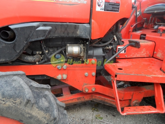 L3008 พร้อมใบมีดคานล่าง