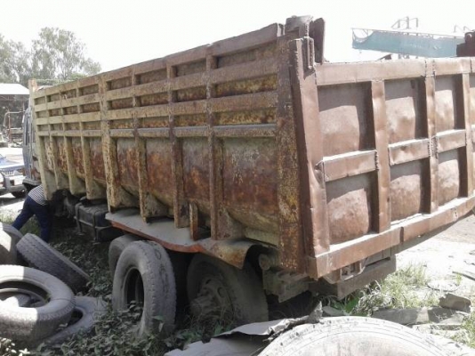 ขายสิบล้อดั้ม ISUZUจั้มโบ สองเพลา คัชชีสวย เครื่อง EK100 ขายตามสภาพ เอกสารไม่มี